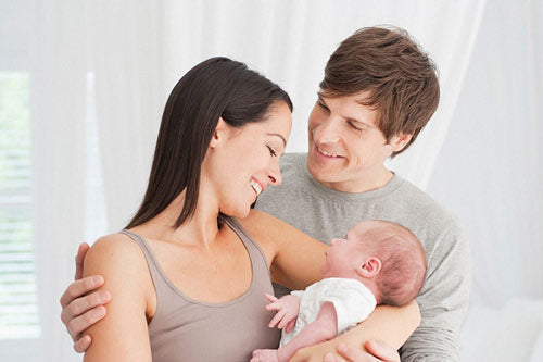 Less Mess After Meals: Practical Tips to Reduce Baby Spit-Up